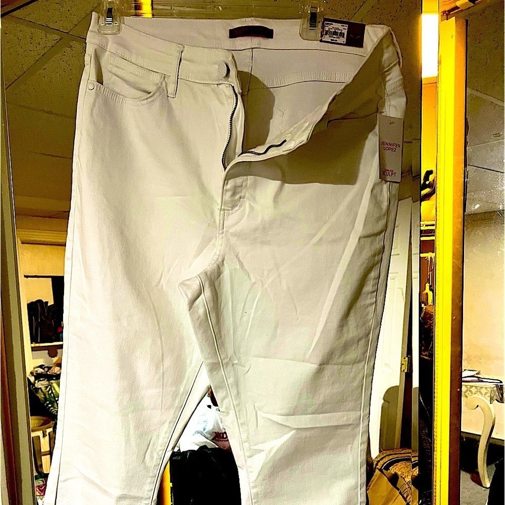 Jennifer Lopez white denim jeans brand new with tags size 14